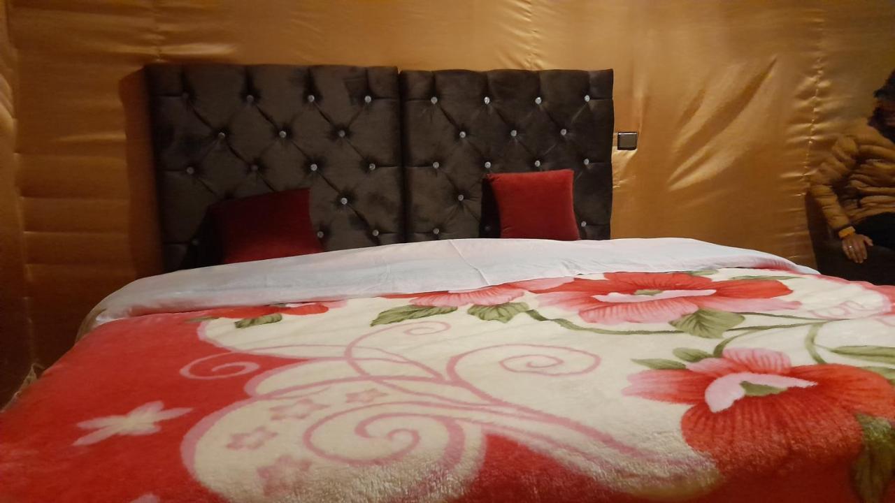 Luxury Trek Desert Camp 梅尔祖卡 外观 照片