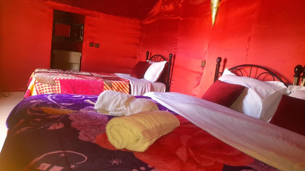 Luxury Trek Desert Camp 梅尔祖卡 外观 照片