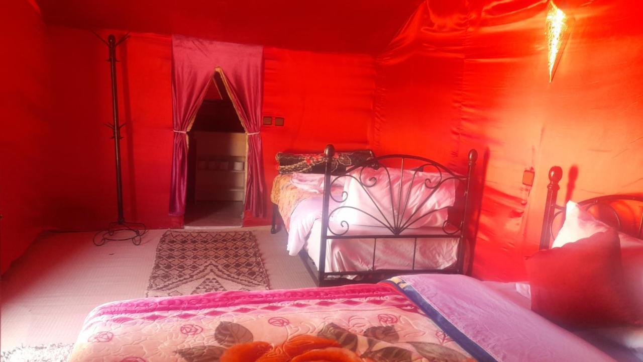 Luxury Trek Desert Camp 梅尔祖卡 外观 照片