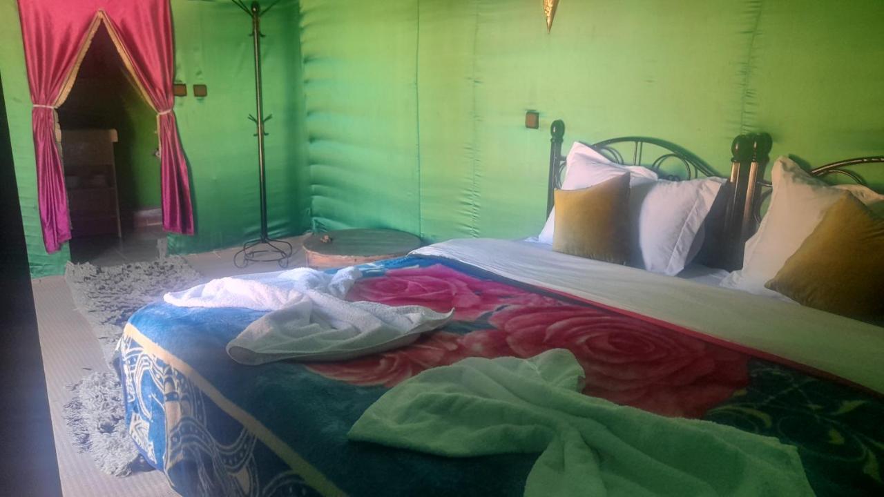 Luxury Trek Desert Camp 梅尔祖卡 外观 照片