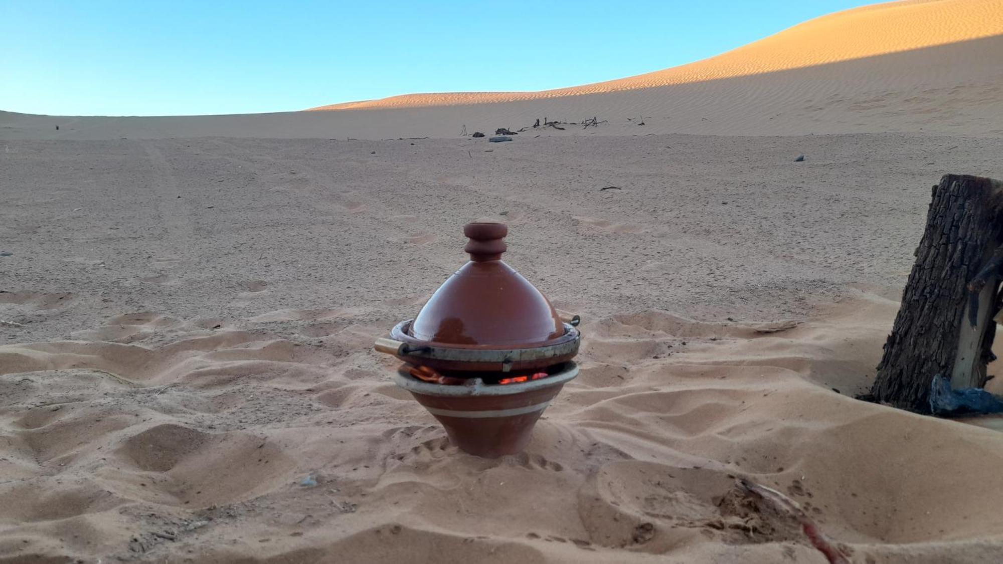 Luxury Trek Desert Camp 梅尔祖卡 外观 照片