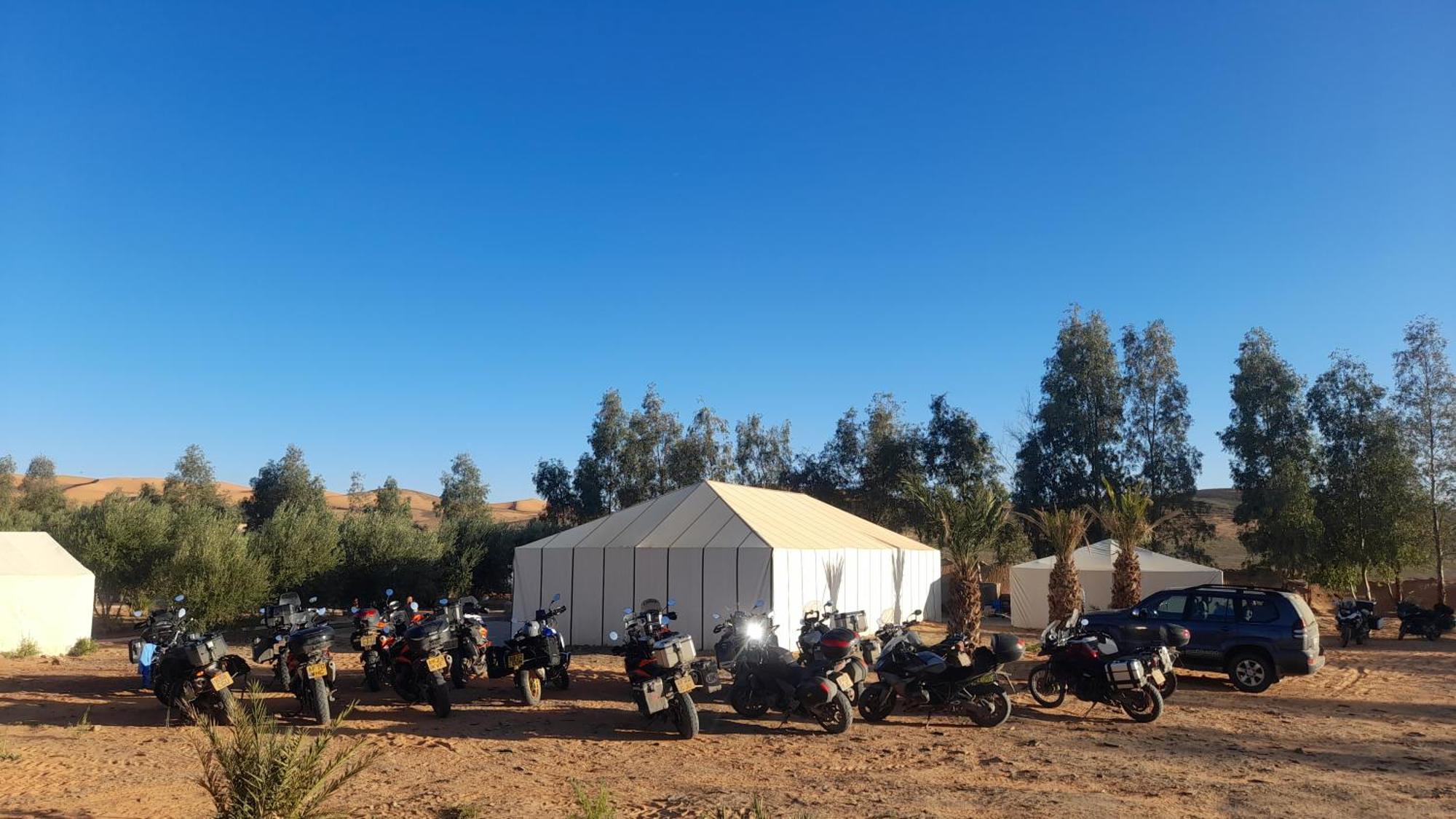 Luxury Trek Desert Camp 梅尔祖卡 外观 照片