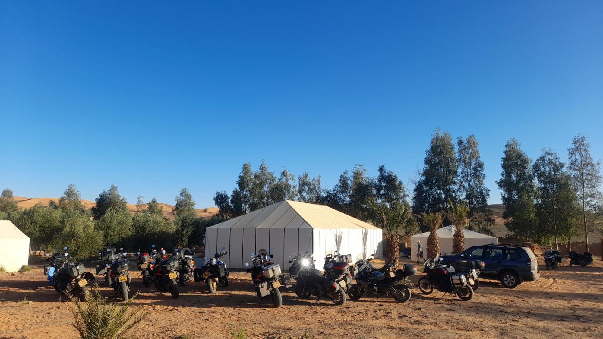 Luxury Trek Desert Camp 梅尔祖卡 外观 照片