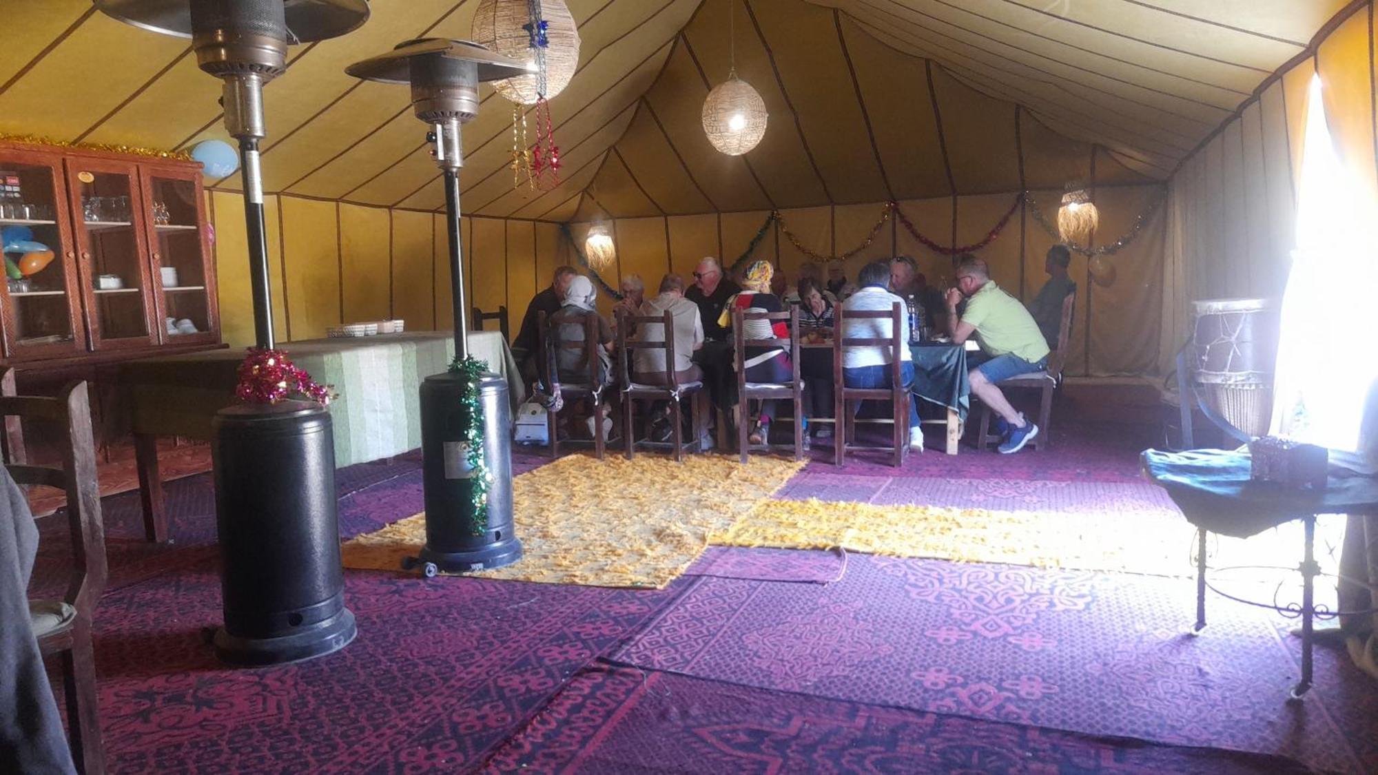 Luxury Trek Desert Camp 梅尔祖卡 外观 照片