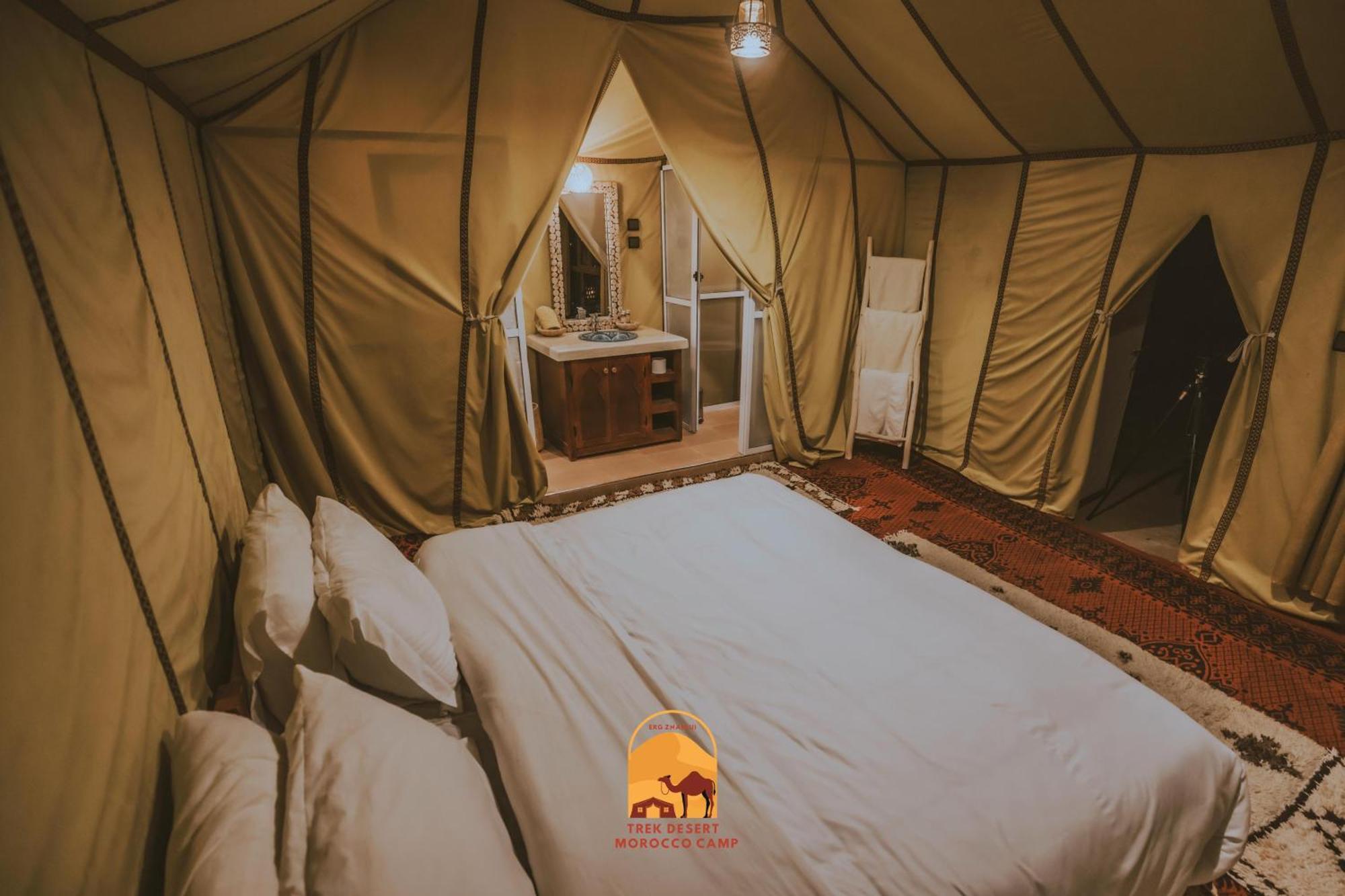 Luxury Trek Desert Camp 梅尔祖卡 外观 照片