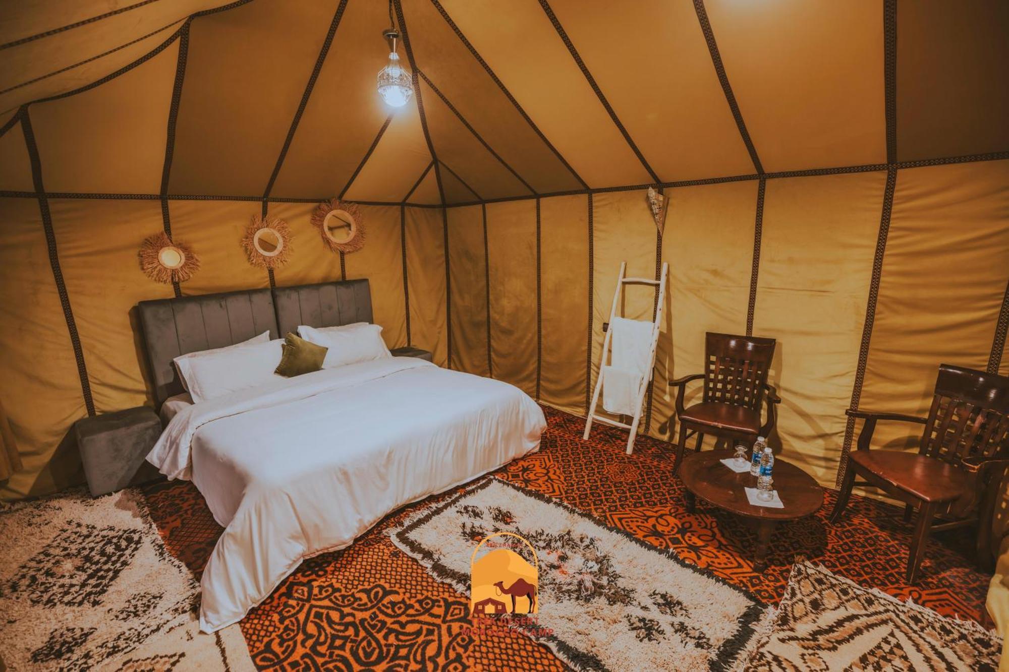 Luxury Trek Desert Camp 梅尔祖卡 外观 照片