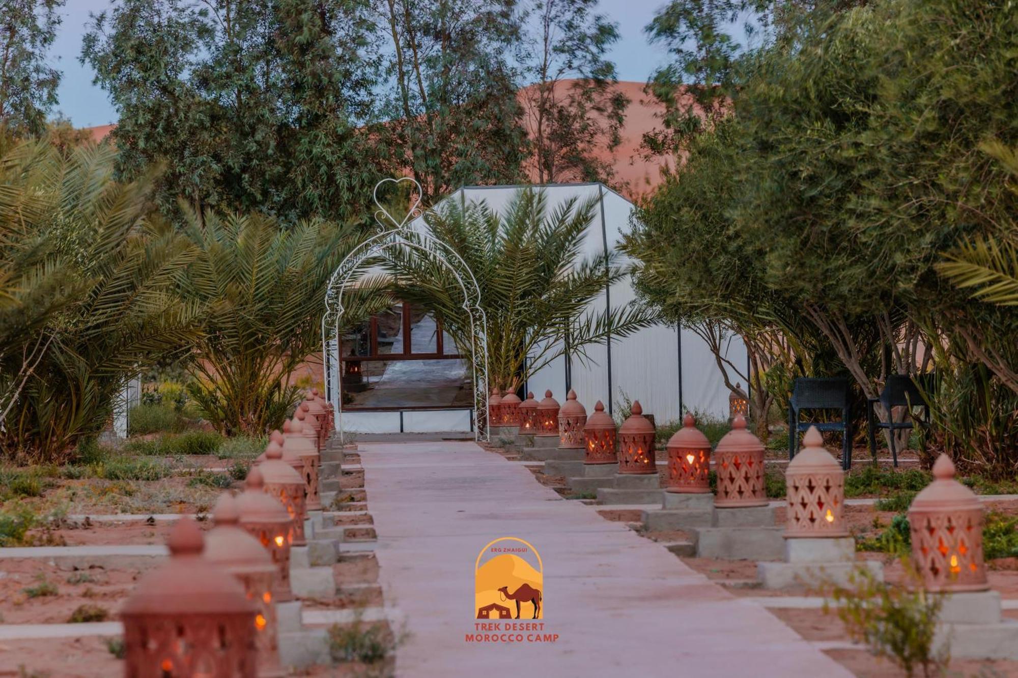 Luxury Trek Desert Camp 梅尔祖卡 外观 照片