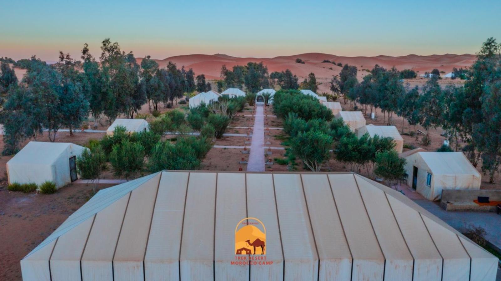 Luxury Trek Desert Camp 梅尔祖卡 外观 照片